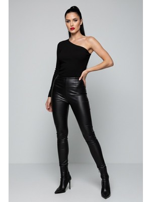 Siyah Tek Omuz Uzun Kollu Kaşkorse Kadın Bluz