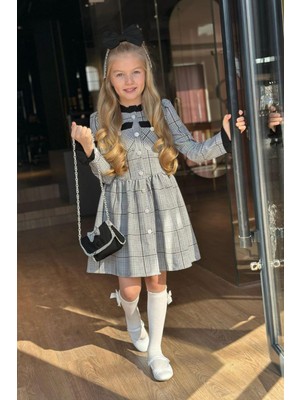 Riccotarz Kız Çocuk Yakası ve Kolları Fırfırlı Üzeri Boydan Düğme ve Siyah Ekose Detaylı Elbise