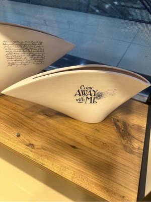 İki Cadı Tasarım Modern Kanat Form Seramik Vazo 29CMX13CM