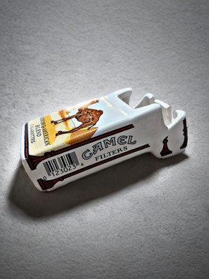 Mundy Retro Paket Tasarımlı Seramik Küllük | Dekoratif Masa Üstü Küllük 5,5 x 10 cm
