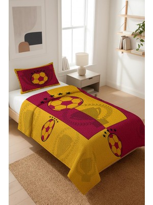 Dolce Mariee Futbol Temalı Kadife Kumaş Çocuk ve Genç Yatak Örtüsü Seti (2 Parça) TKY0036