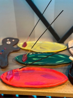 İki Cadı Tasarım Seramik Dudak Tütsülük