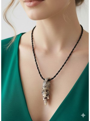 İki Cadı Tasarım Deniz Kabuğu Obje Detaylı Siyah Bağlamalı Ip Kolye