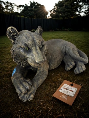 İki Cadı Tasarım Yatan Dev Kaplan Dekoratif Polyester Obje, Ev, Havuz, Bahçe Dekorasyonu