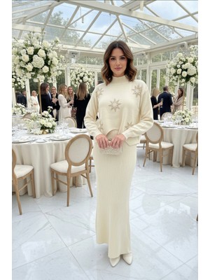 Muhteşem Yıldız Işlemeli, El Örmesi Triko Elbise ✨