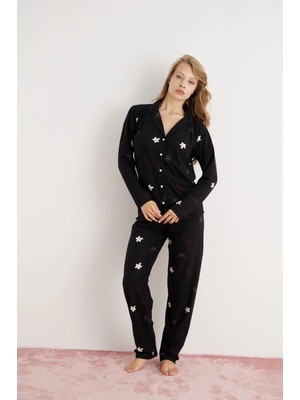 Pijamoni Kadın Önden Düğmeli Uzun Kollu Papatya Desenli Pijama Takımı