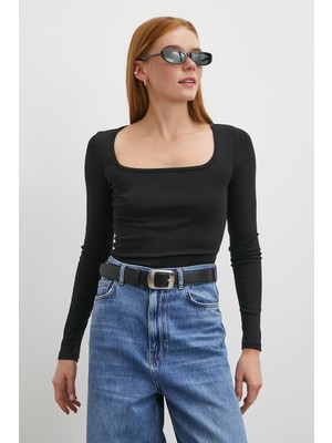 Uzun Kol Kare Yaka Bluz Siyah