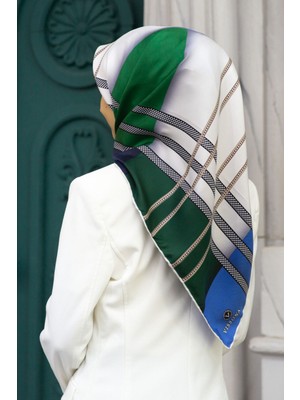 Vissona %100 Twill Ipek Geometrik Desenli Zümrüt Yeşili - Saks Renkli Renkli 90X90 Eşarp Dikim Şekli : El Di