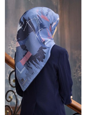 Vissona %100 Twill Ipek Geometrik Desenli Indigo - Gül Kurusu Renkli 90X90 Eşarp Dikim Şekli : El Dikişi