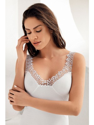 Şahinler Kadın V Yaka Ayarlanabilir Ip Askılı Pamuklu Likralı Atlet 1018