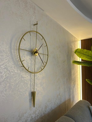 UltraMint Modern Iskandinav Tarzı Gold Metal Duvar Saati, Geometrik ve Şık Tasarım