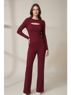 Kadın Kırmızı Göğüs Pencere Ikili Takım