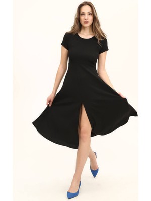 Kadın Renkli Belden Oturma Eteği Yırtmaçlı Salaş Elbise