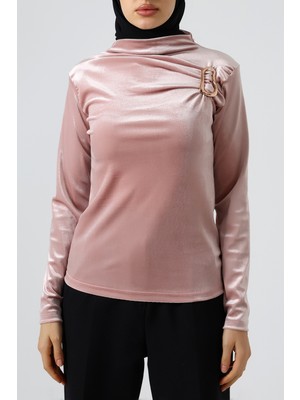 Sabr Kadife Yarım Balıkçı Yaka Tokalı Bluz – Zarif & Şık Kadın Bluz