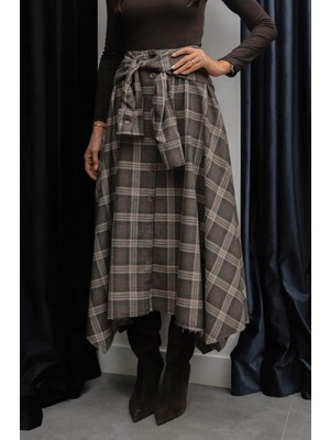 BRTC Design Kadın Kahverengi Bağlama Detaylı Asimetrik Ekose Etek