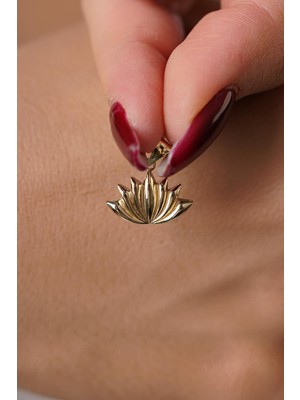 Fiyonk Kuyumculuk 14 Ayar Altın Mini Lotus Çiçeği Kolye Ucu