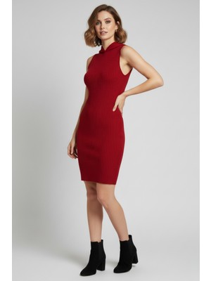 Kapüşonlu Kaşkorse Sıfır Kol Kırmızı Mini Elbise