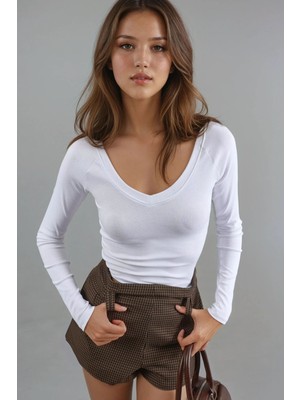 Hiccup Kadın Busem V Yaka Uzun Kollu Vücuda Oturan Bluz Beyaz