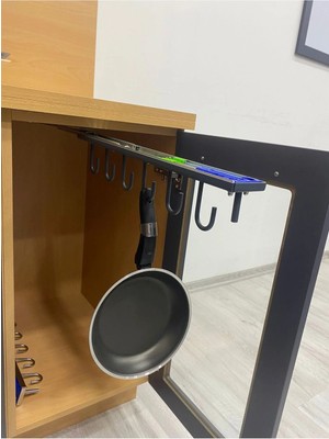 Huzur Aksesuar Dolap Içi Tava Düzenleyici Raylı Tava Askılığı