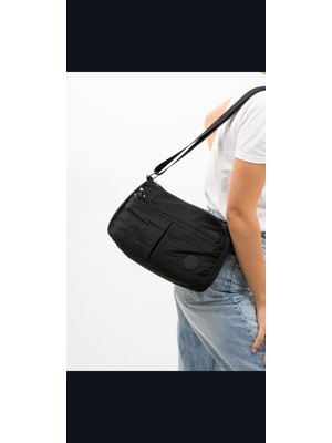 Lagül Aksesuar Kadın Suya Dayanıklı Paraşüt Kumaş 4 Gözlü Siyah Renkli Çapraz Askılı El ve Omuz Çantası