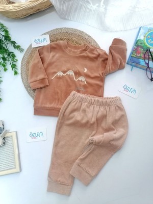 Genel Family Dağ Figürlü Kadife 2li Takım Kahverengi - 3-6 Ay