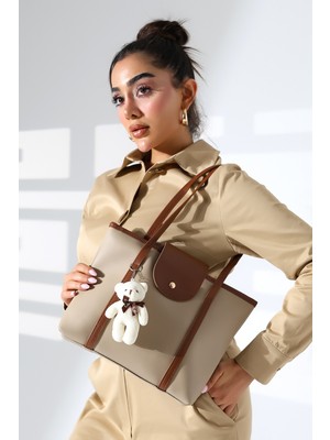 Moda Lime Kadın Vizon Taba Ayıcık Aksesuarlı Orta Boy Omuz ve Kol Çantası