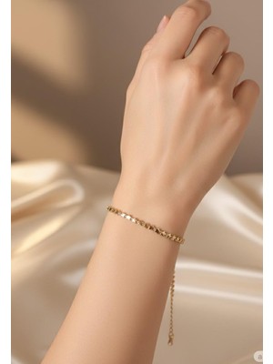 Toka Delisi Gold Suyolu Yıldız Desen Bileklik