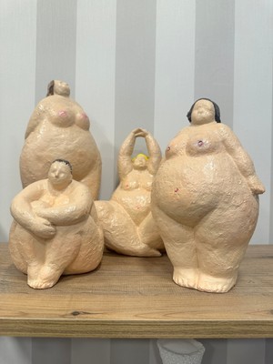 İki Cadı Tasarım Modern Soyut Lady Dekoratif Obje 4'lü Polyester Heykel Seti