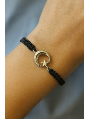 Herşey Nota Ipli Gümüş Ay Yıldız Unisex Bileklik – Zarif, Anlamlı ve Ayarlanabilir Tasarım