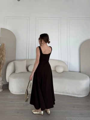 Balmior Sırt Dekolteli Kolsuz Uzun Elbise - Kahverengi