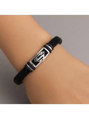 Herşey Nota Superman Amblemli Unisex Örme Deri Bileklik – Paslanmaz Çelik Detaylı Güçlü Tasarım