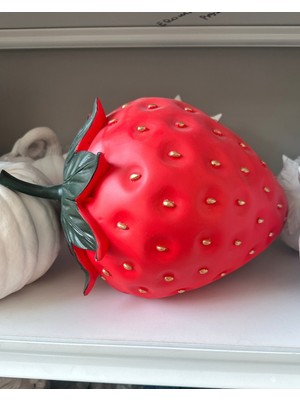 İki Cadı Tasarım Dev Çilek Dekoratif Obje 27X38 cm