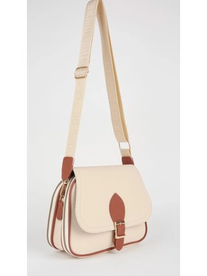 Kadın  4 Cepli Kapaklı Kolon Askılı Omuz Çanta