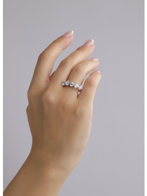 Narin Mücevherat Nar-In Altın Mücevherat Beştaş Beyaz Altın Yüzük 090