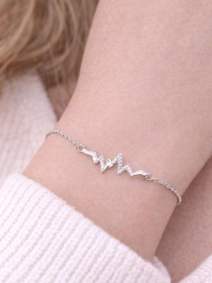 Gümüş Zirkon Taşlı Kalp Ritmi Kadın Bileklik