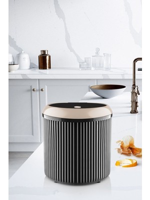 Decorev 5 Litre Bej Click Kapaklı Modern Çizgili Çöp Kovası