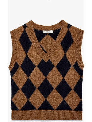Koton V Yaka Kolsuz Baklava Desenli Triko Süveter