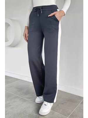 Gülseli Kadın Bel Lastikli Yüksek Bel Yan Şerit Detaylı Eşofman Altı P-00019815