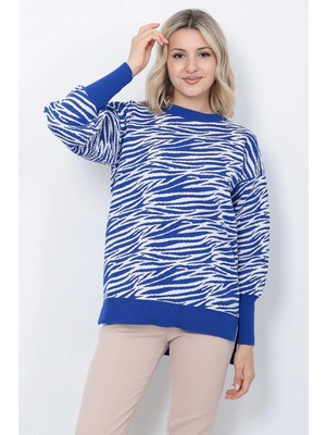 Lugmo Kadın Triko Kazak Bisiklet Yaka Zebra Desenli Oversize Yırtmaçlı Saks Mavi