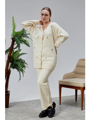 Lugmo Kadın Triko Takım Taşlı Standart Beden Ekru