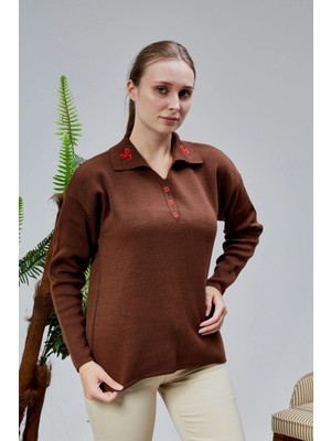 Lugmo Kadın Polo Yaka Oversize Çiçek Nakışlı Triko Kazak Kahverengi