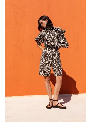 Kameya Omzu Açık Desenli Bluz 25S10729