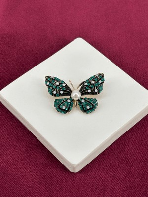 Calista Aksesuar Yeşil ve Beyaz Parlak Taşlı Gold Çizgi Detaylı Kelebek Figürlü Broş