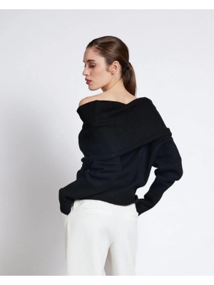 Esila Moda Kadın Siyah Madonna Yaka Şardonlu Kazak