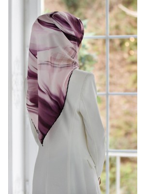 Violla Twill Dalga ve Ekose Desenli Lila Renkli 90X90 Eşarp (Ipek Içermez)Kenar Dikiş Şekli El Dikişli