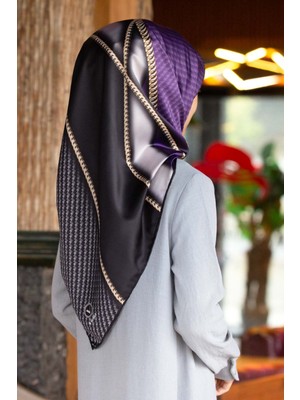 Violla Rayon Gold Detaylı Geometrik Desenli Mor Renkli 90X90 Eşarp (Ipek Içermez) Kenar Dikiş Şekli El Diki