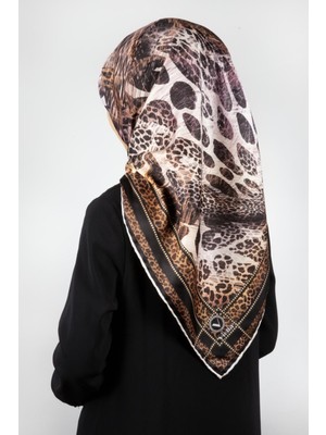 Violla Twill Leopar Desenli Siyah Renkli 90X90 Eşarp (Ipek Içermez) Kenar Dikiş Şekli El Dikişli