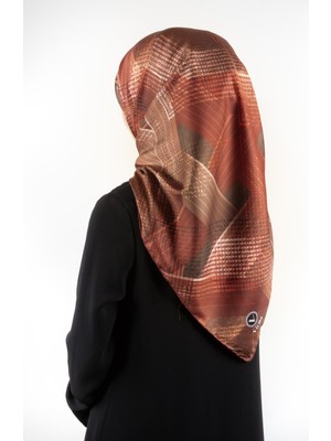 Violla Twill Dokulu Geometrik Desenli Taba Renkli 90X90 Eşarp (Ipek Içermez) Kenar Dikiş Şekli El Dikişli