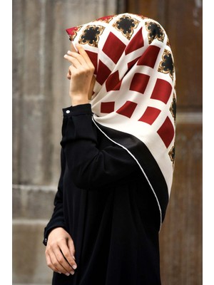 Violla Twill Gold Detaylı Kare Desenli Siyah - Bordo Renkli 90X90 Eşarp (Ipek Içermez) Kenar Dikiş Şekli El