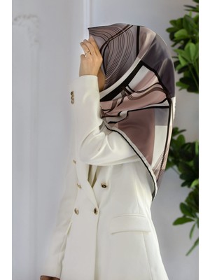 Violla Twill Geometrik Desenli Gri - Bej Renkli 90X90 Eşarp (Ipek Içermez) Dikim Şekli : El Dikişi